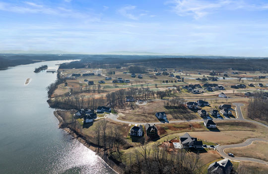 2370 chestnut lane-13