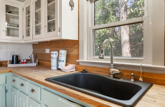 409 matterhorn dr-16