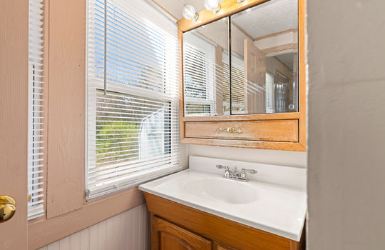 5012 strawberry plains pike-24