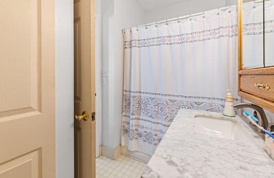 5012 strawberry plains pike-32