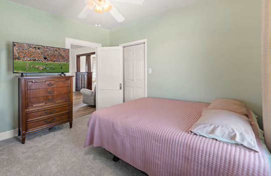 5012 strawberry plains pike-39