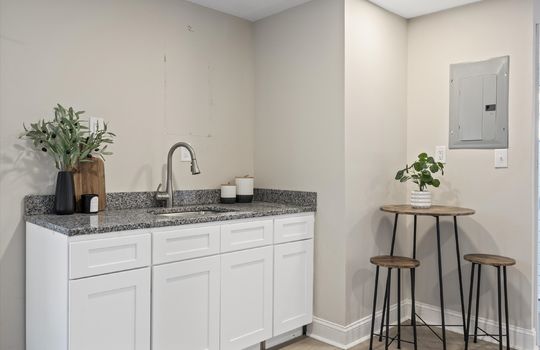 14-329 E Morelia Ave -14