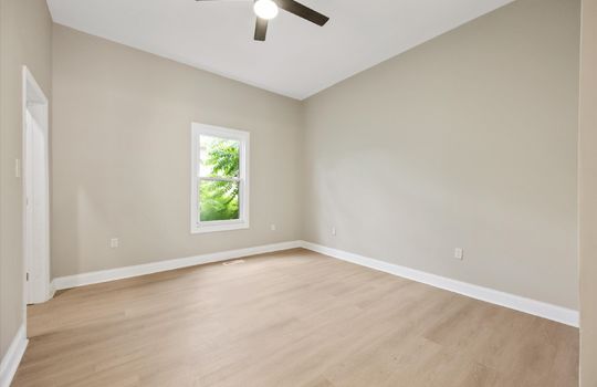 17-329 E Morelia Ave -28