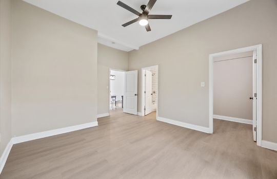 18-329 E Morelia Ave -29