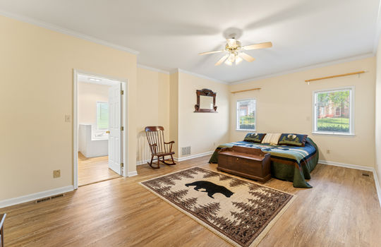 3201 roanoke cir-23