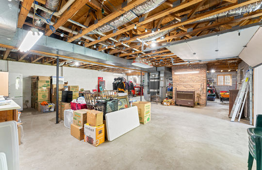 3201 roanoke cir-35