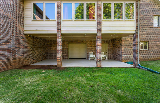 3201 roanoke cir-40