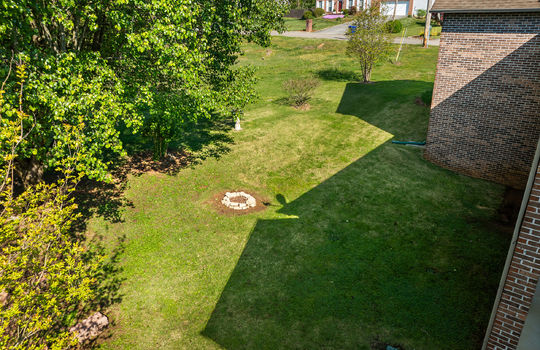 3201 roanoke cir-42