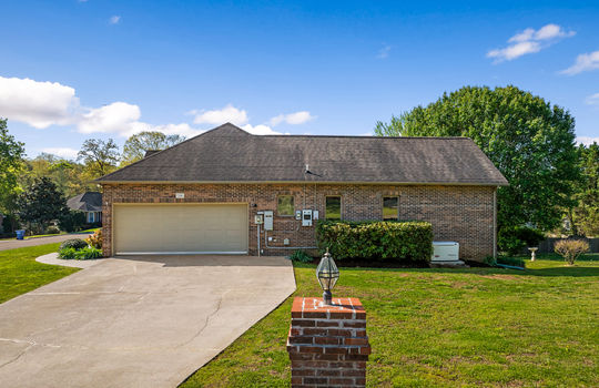 3201 roanoke cir-46
