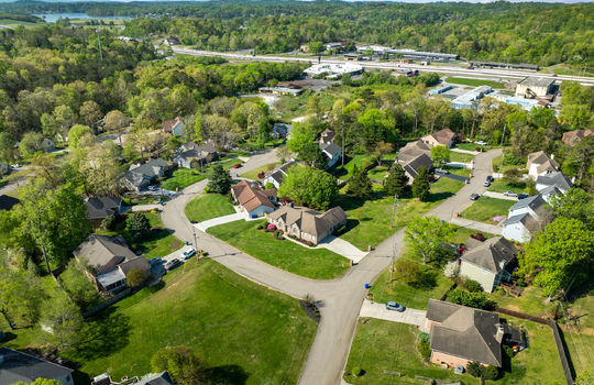 3201 roanoke cir-49