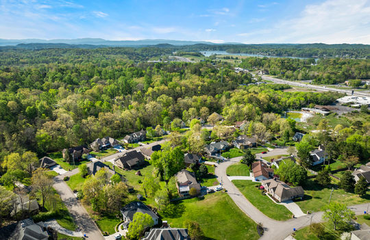 3201 roanoke cir-52