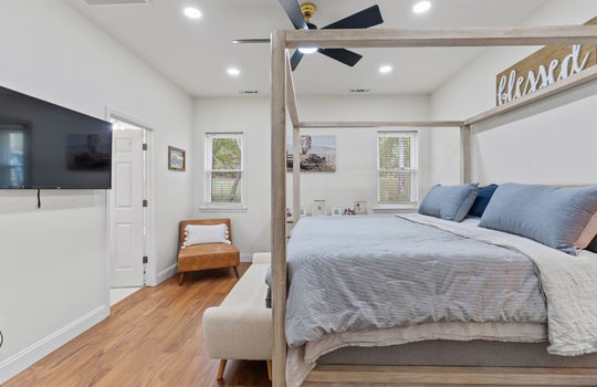 17-web-or-mls-Half Moon Shores-Rebecca Chamberlin-8