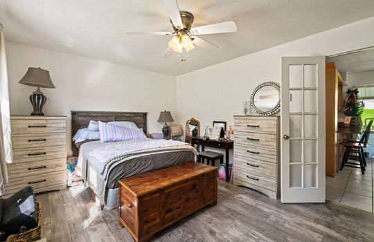 310 hollifield drive-14