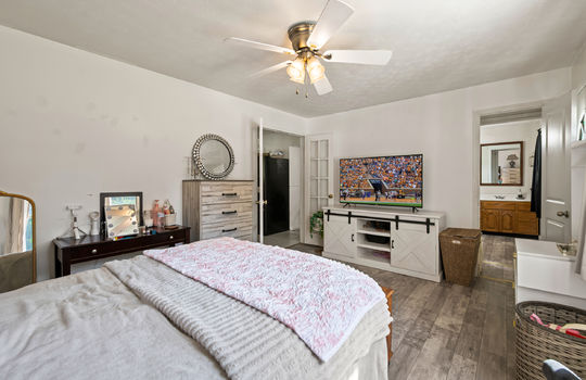310 hollifield drive-15