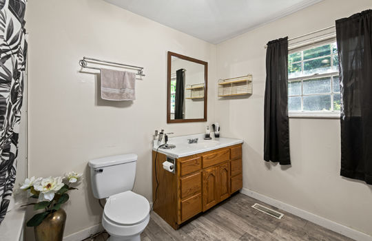 310 hollifield drive-17