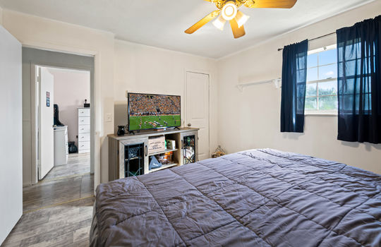 310 hollifield drive-21