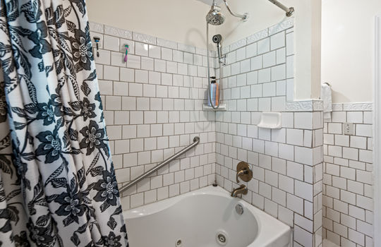 310 hollifield drive-23