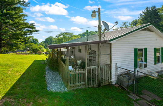 310 hollifield drive-30