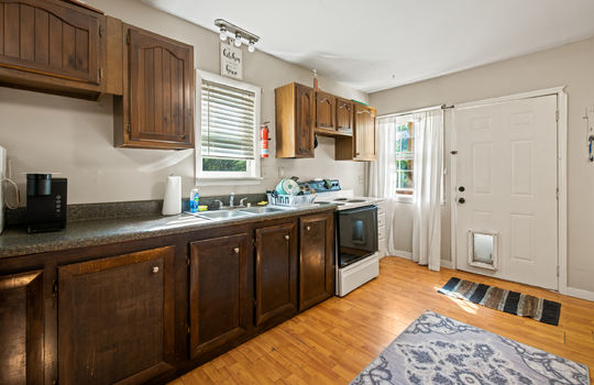 310 hollifield drive-35