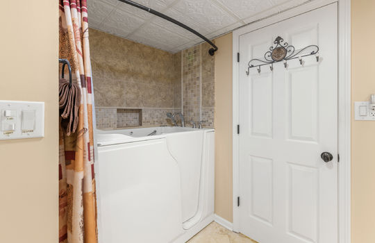 1704 hidden hills 108-44