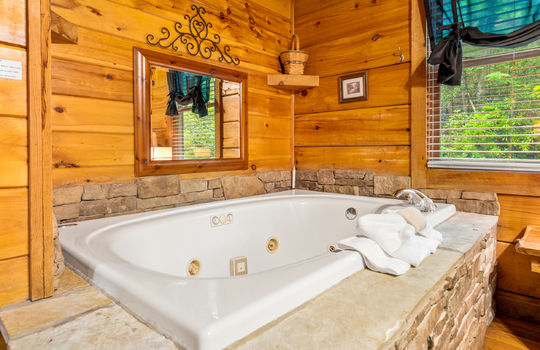 1823 laurel valley way-18