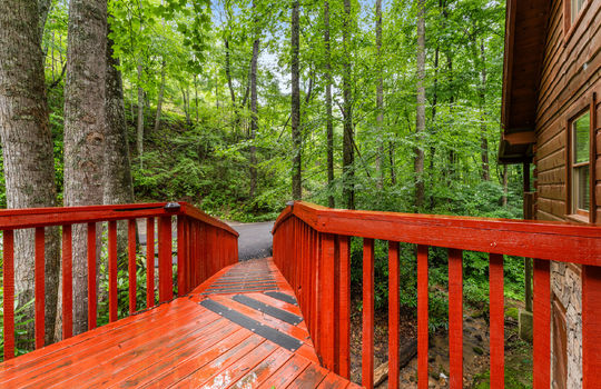 1823 laurel valley way-31