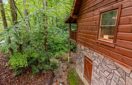 1823 laurel valley way-32