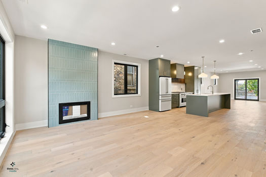 004-3116-N-Western-Ave-Unit-2