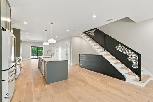 007-3116-N-Western-Ave-Unit-2
