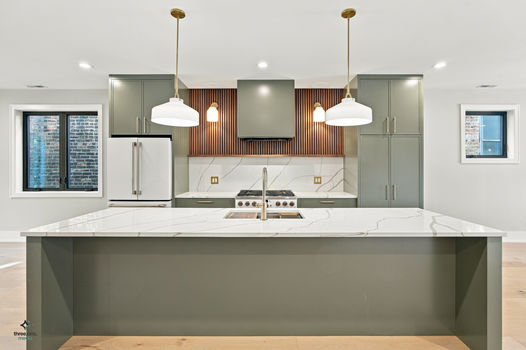 009-3116-N-Western-Ave-Unit-2