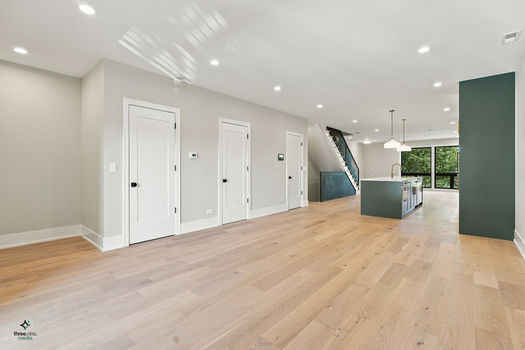 016-3116-N-Western-Ave-Unit-2