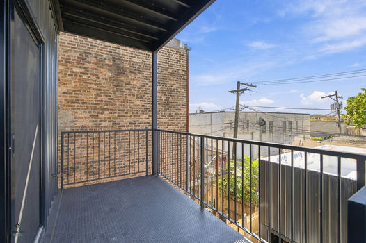019-3116-N-Western-Ave-Unit-2