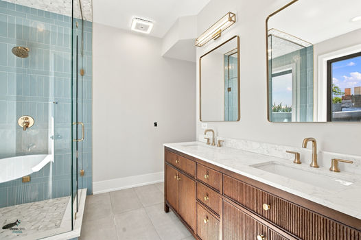 023-3116-N-Western-Ave-Unit-2