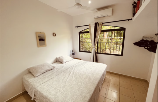 TP bedroom 8