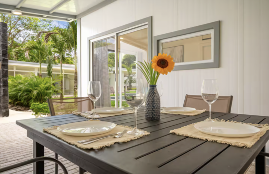 outside dining