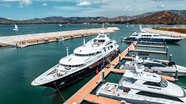 FM boats