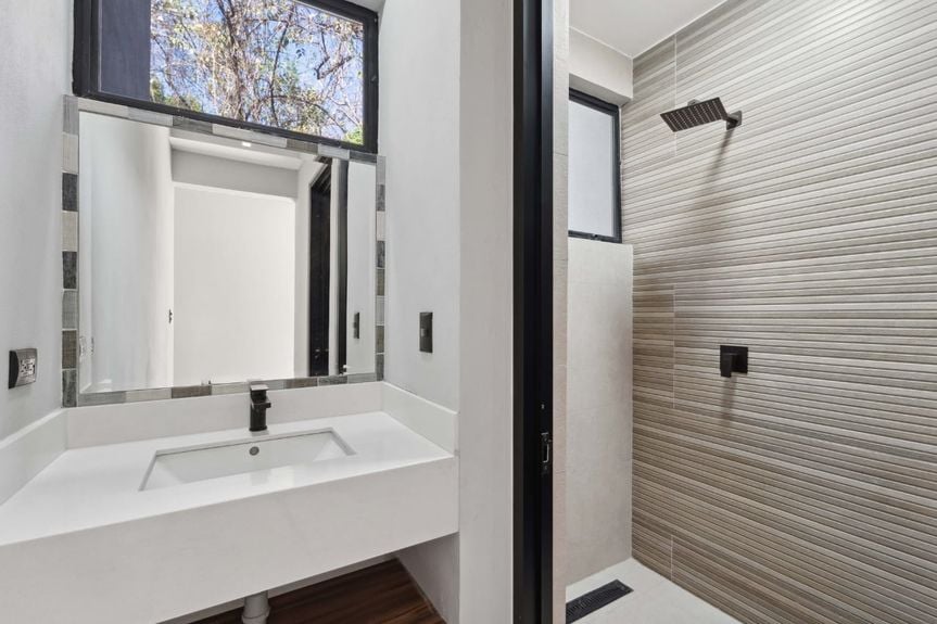 PHOTO-2026-04-04-04-41-42