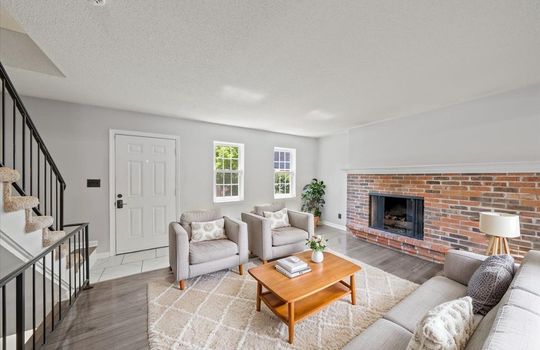 04-9519 Perry Ln-11