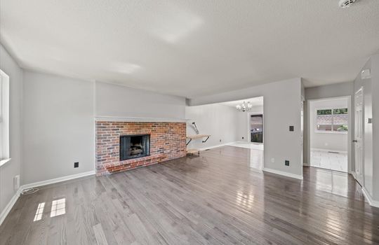 05-9519 Perry Ln-12