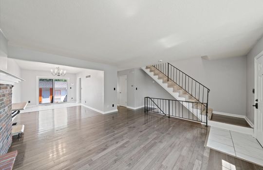 06-9519 Perry Ln-13
