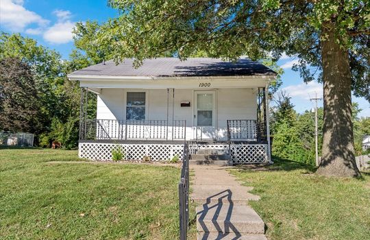 01-1900 Ewing Ave-14