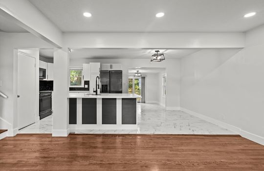 08-8416 E 97 Terrace