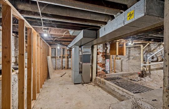 15-1900 Ewing Ave-13