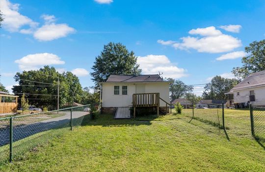 17-1900 Ewing Ave-17