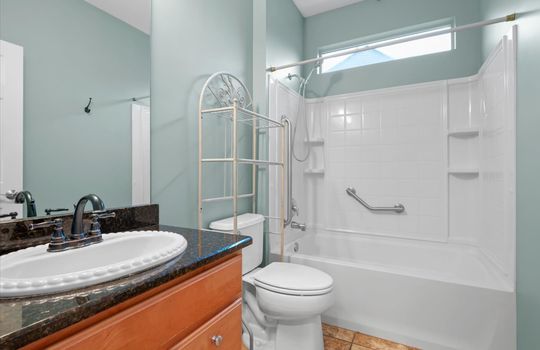 17-9324 Kenton St-17