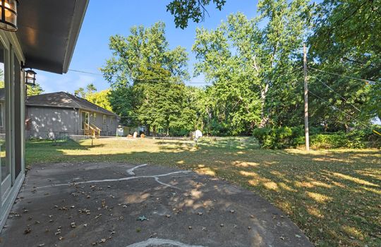 25-8416 E 97 Terrace