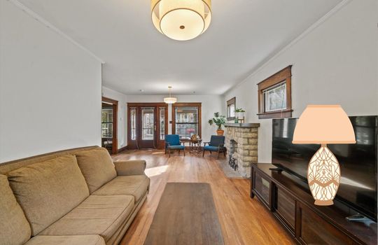 07-4330 Bell St-14 copy