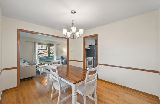 08-10439 Indiana Ave-5