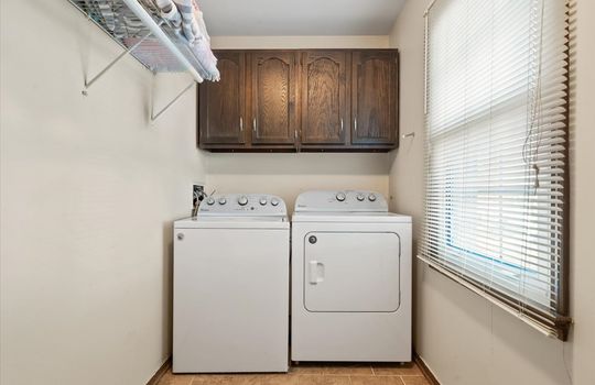 16-10439 Indiana Ave-12