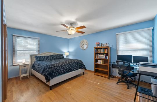 19-10439 Indiana Ave-15